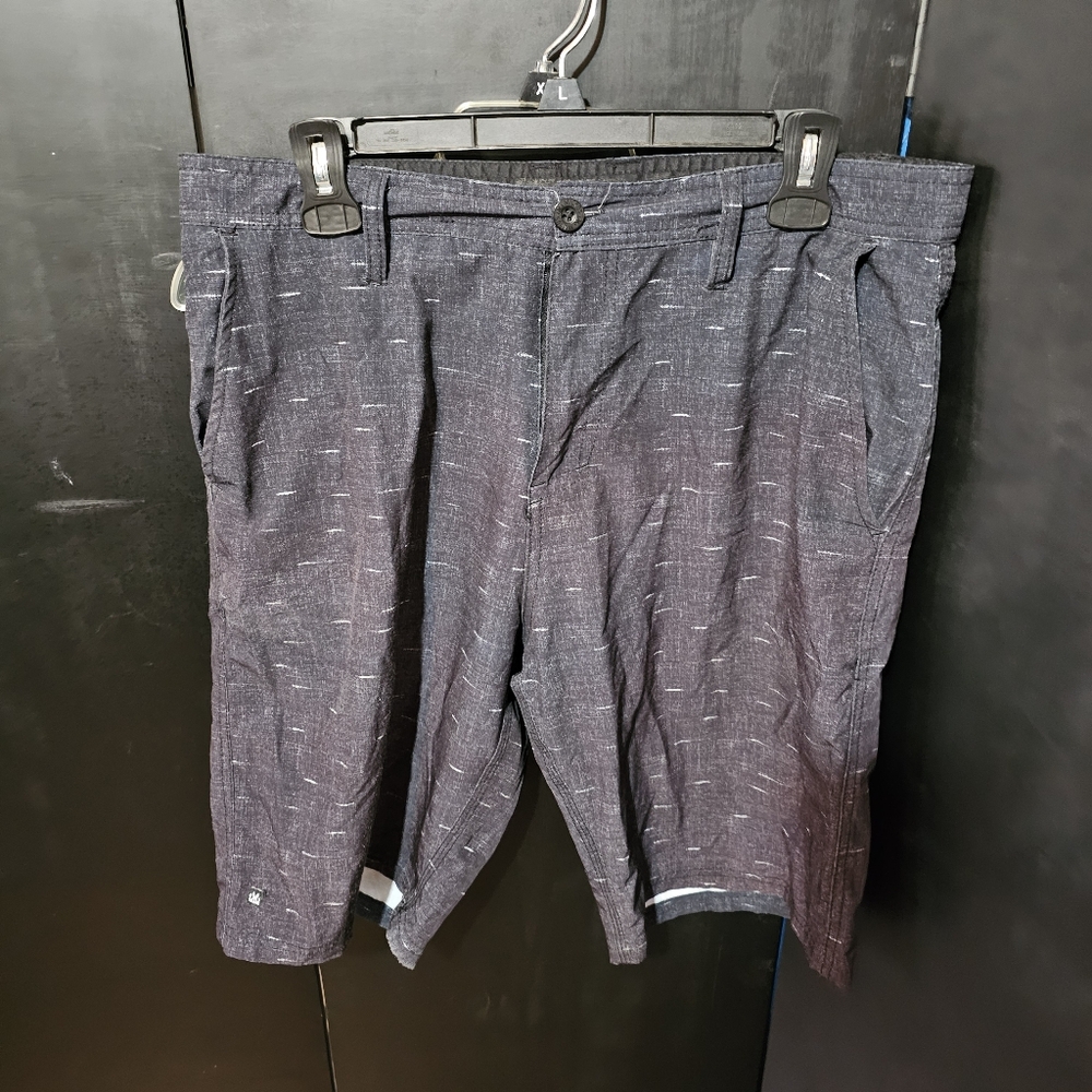 ♥️ GUC Mens Size 32 Micros Black Shorts